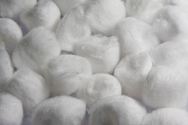 istock Pile of cotton balls 471562847
