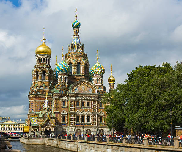 санкт-петербург, собор воскресение из мёртвых иисус christ (saviour в крови) - st petersburg russia russian culture church of the resurrection of christ стоковые фото и изображения