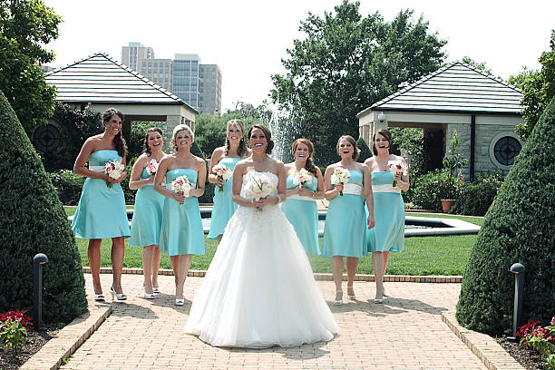 istock Turquoise Wedding Portraits 471567423