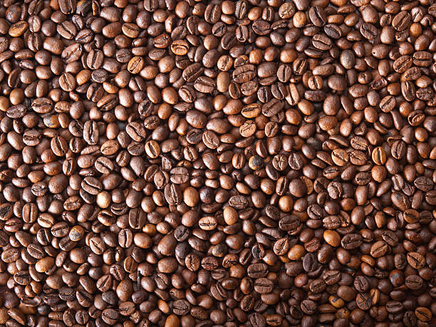 grains de café - coffee granules photos et images de collection