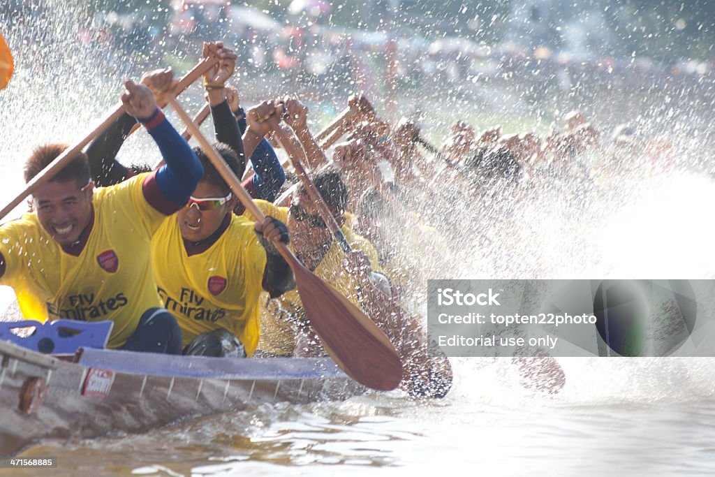 Escalada reverências para furto uma bandeira. - Foto de stock de Corrida esportiva royalty-free