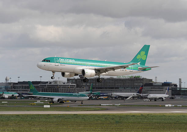 aer-lingus-airbus-a320-landing