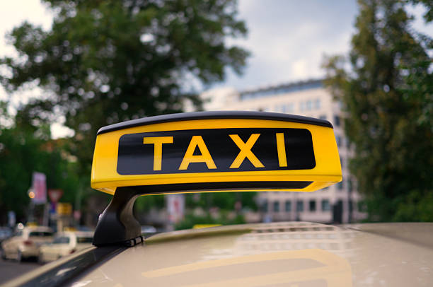 taxi sign - taxi germany car public transportation stock-fotos und bilder