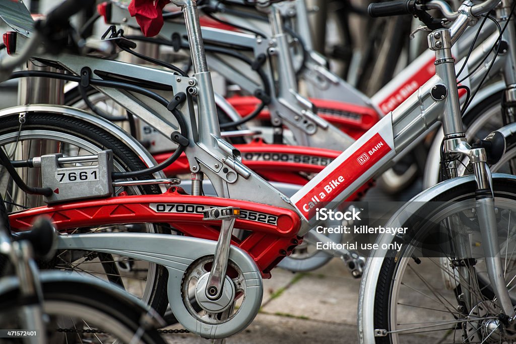 Sie sich ein Fahrrad-Stadt Fahrräder gemietet werden. - Lizenzfrei Deutsche Bahn Stock-Foto