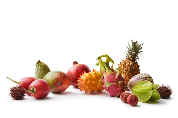 fruits frais:  collection de fruits tropicaux - kawani fruit photos et images de collection