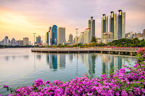 istock Bangkok city night 471576492