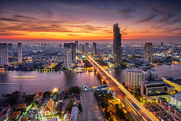 istock Bangkok city at sunset (Taksin Bridge) 471577104