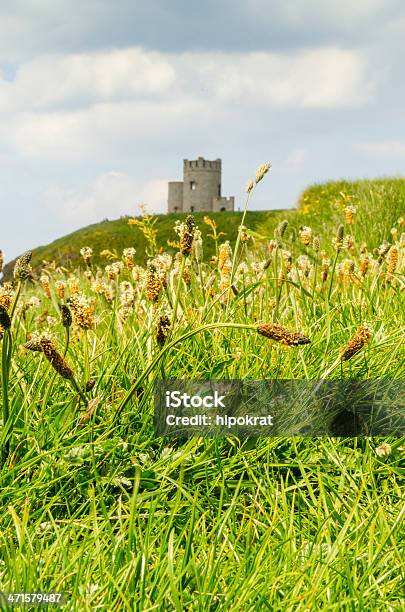 Klify Moher W Obriens Tower - zdjęcia stockowe i więcej obrazów Bez ludzi - Bez ludzi, Brzeg wody, Cud natury