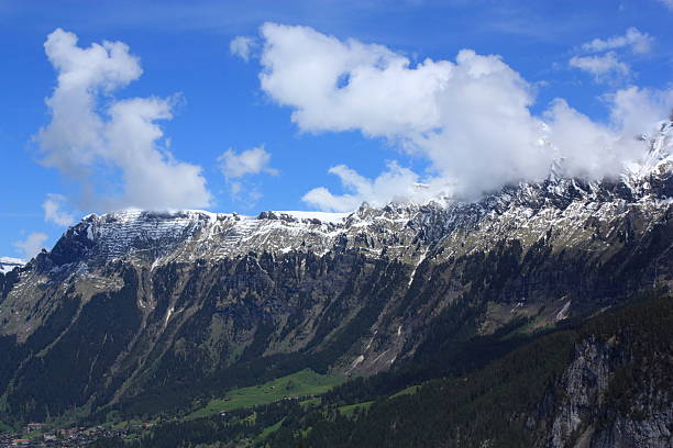 suiza - switzerland interlaken schreckhorn mountain fotografías e imágenes de stock