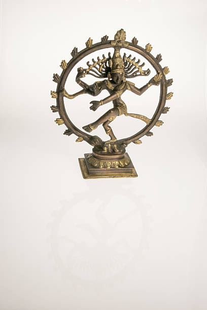 escultura de shiva nataraja - shiva nataraja dancing indian culture imagens e fotografias de stock