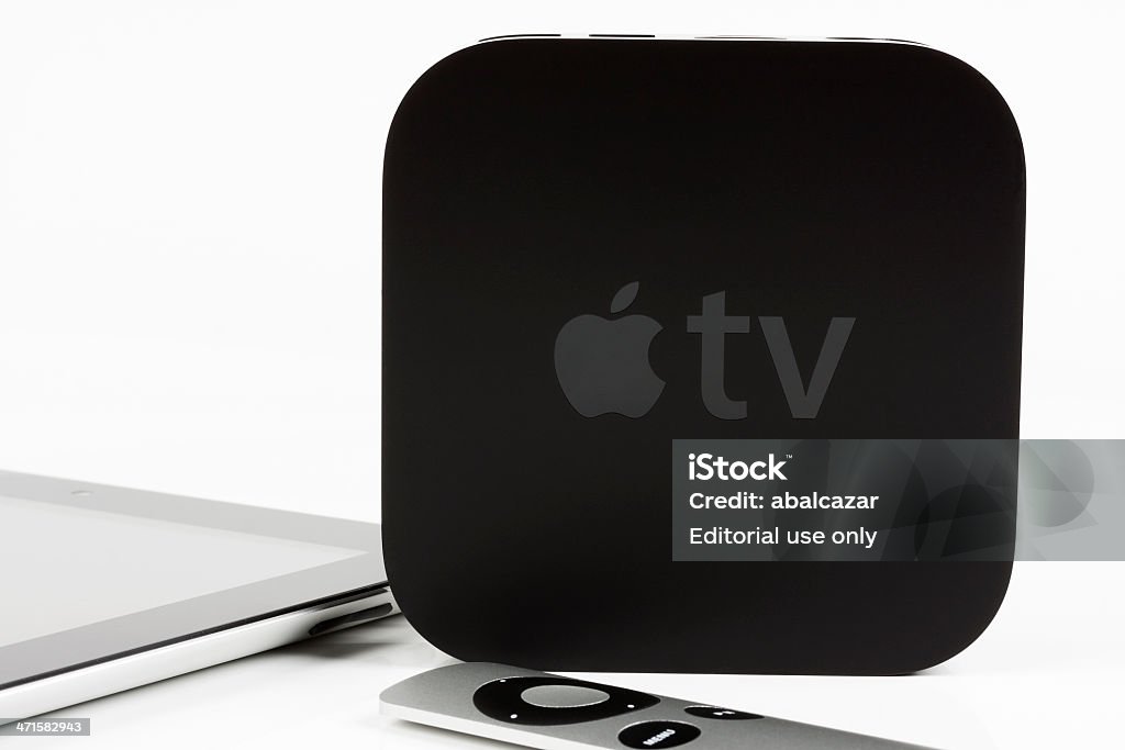 Apple TV con iPad - Foto de stock de Aluminio libre de derechos