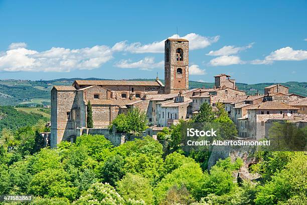 Val Delsa Hill Stock Photo - Download Image Now - Colle di Val d'Elsa, Architecture, Beauty In Nature