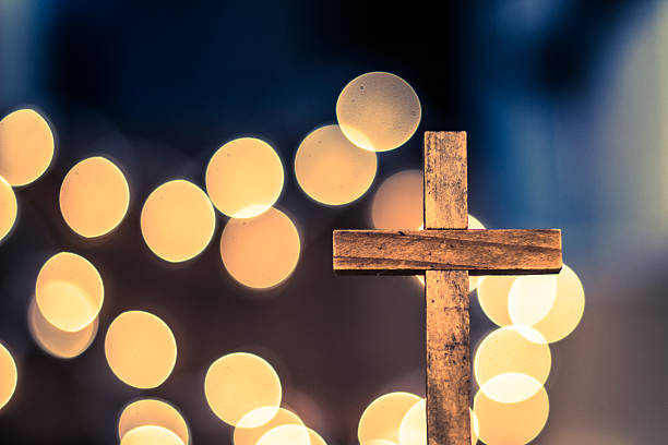 istock Wooden Cross and Defocused Lights 471586866