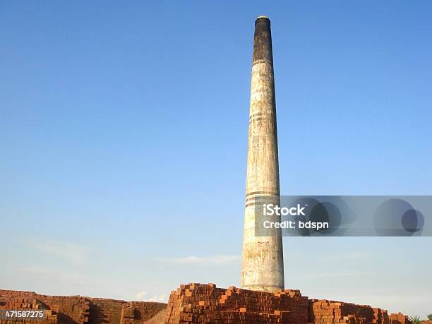 Brick Field Stockfoto und mehr Bilder von Bauwerk - Bauwerk, Blau, Brennen