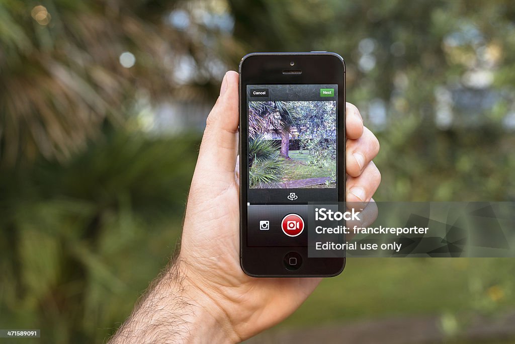 記録ビデオ、instagram アプリを iphone 5 - iPhoneのロイヤリティフリーストックフォト