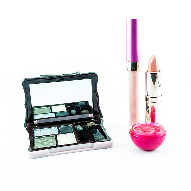 istock makeup brush and cosmetics set, on a white background 471591179