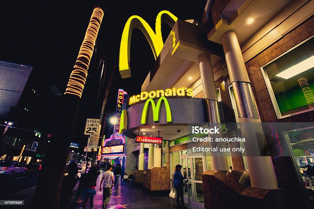 McDonalds の夜に Hollywood Boulevard - カリフォルニア州のロイヤリティフリーストックフォト