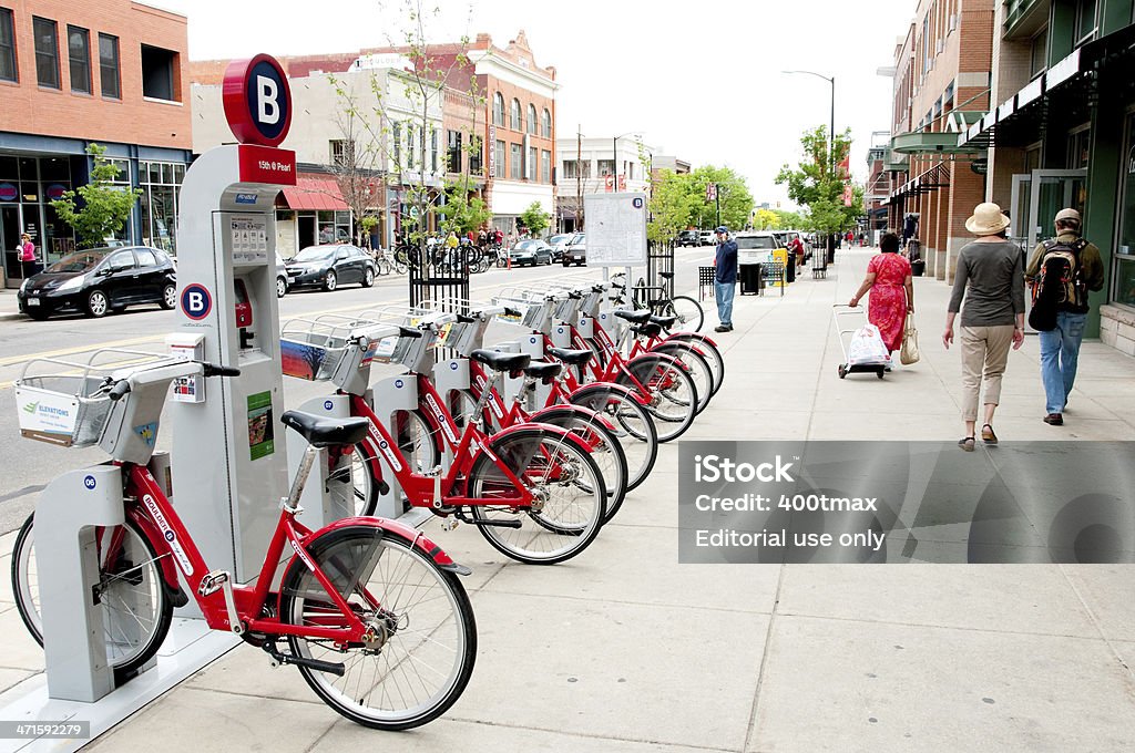 볼더 B-cycle - 로열티 프리 Bicycle Parking Station 스톡 사진