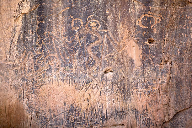 istock Petroglyphs in South Dakota 471600143
