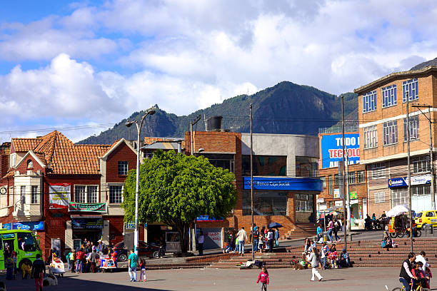 colômbia-plaza veinte de julio, bogotá - shingle bank imagens e fotografias de stock