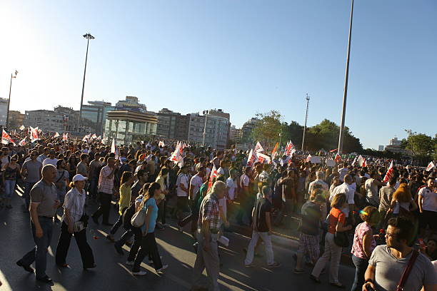 protestos na turquia - recep tayyip erdogan activist event gezi imagens e fotografias de stock