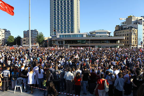 protestos na turquia - recep tayyip erdogan activist event gezi imagens e fotografias de stock