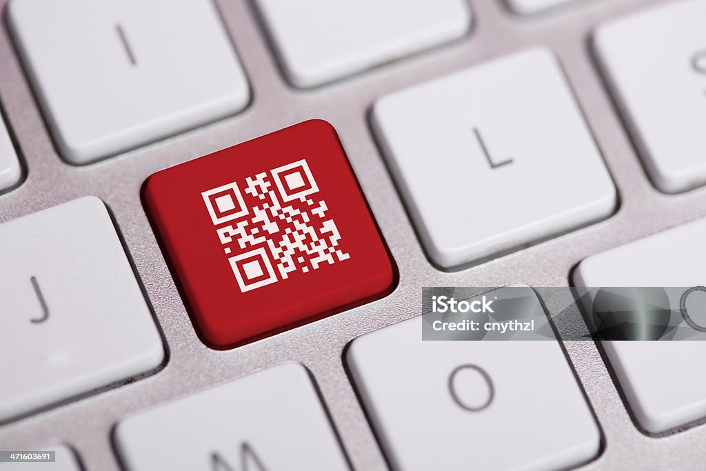 Codice QR sulla tastiera - Foto stock royalty-free di Codice QR