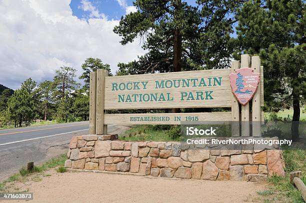 Parque Nacional De Las Montañas Rocosas Colorado Foto de stock y más banco de imágenes de Parque Nacional de las Montañas Rocosas - Parque Nacional de las Montañas Rocosas, Señal - Mensaje, Aire libre