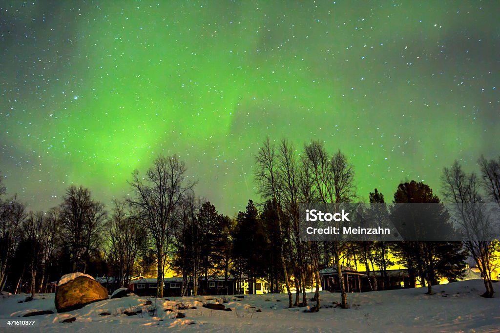 Luzes do norte (Aurora Boreal) sobre snowscape. - Foto de stock de Alasca - Estado dos EUA royalty-free