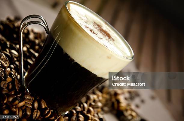 Irish Coffee - Fotografie stock e altre immagini di Alchol - Alchol, Alcolismo, Bar