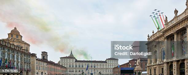 Evento Italia 150 Tetti In Tricromia - Fotografie stock e altre immagini di Provincia di Torino - Provincia di Torino, Torino, Aereo militare