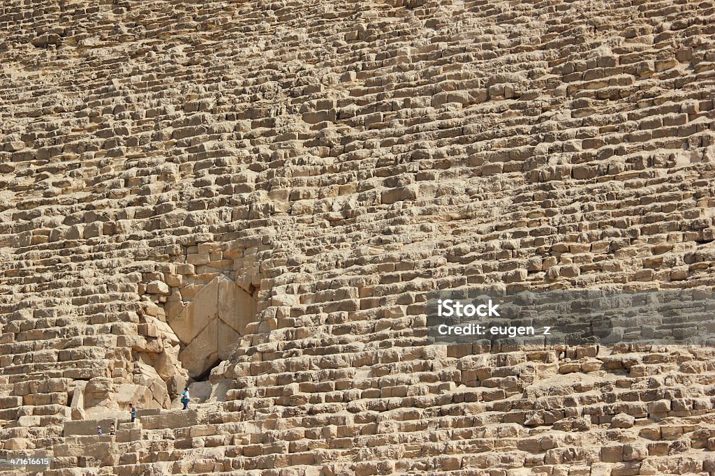 Огромная Пирамида Гиза, Каир. - Стоковые фото Антиквариат роялти-фри