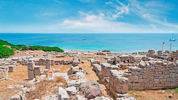 Tharros by the sea Tharros ruins by Sardinia turquoise sea sinis stock pictures, royalty-free photos & images