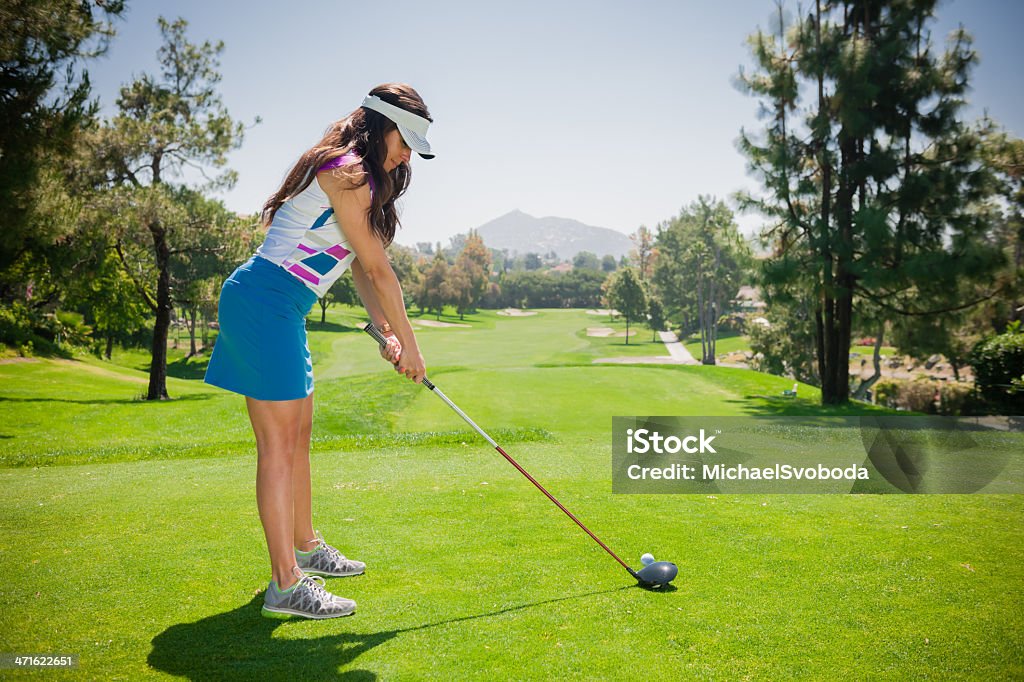 Женщин Пакет услуг «Golfer на футболке - Стоковые фото Golf Swing роялти-фри