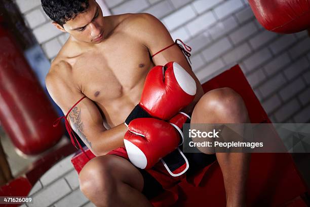 명상하기 전에 대응시키십시오 커요 권투-스포츠에 대한 스톡 사진 및 기타 이미지 - 권투-스포츠, 남자, 가라테