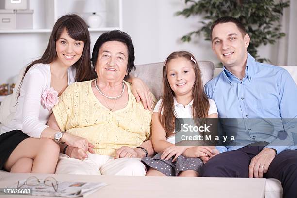 Семья — стоковые фотографии и другие картинки Great Granddaughter - Great Granddaughter, Активный пенсионер, Бабушка