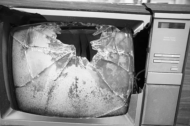Old Tv - Black and White Zoom