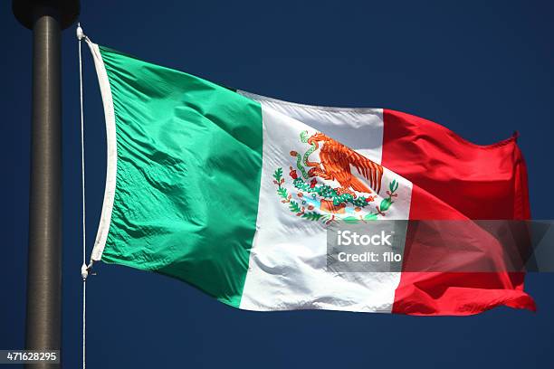 Флаг Мексики — стоковые фотографии и другие картинки Без людей - Без людей, Белый, Ветер