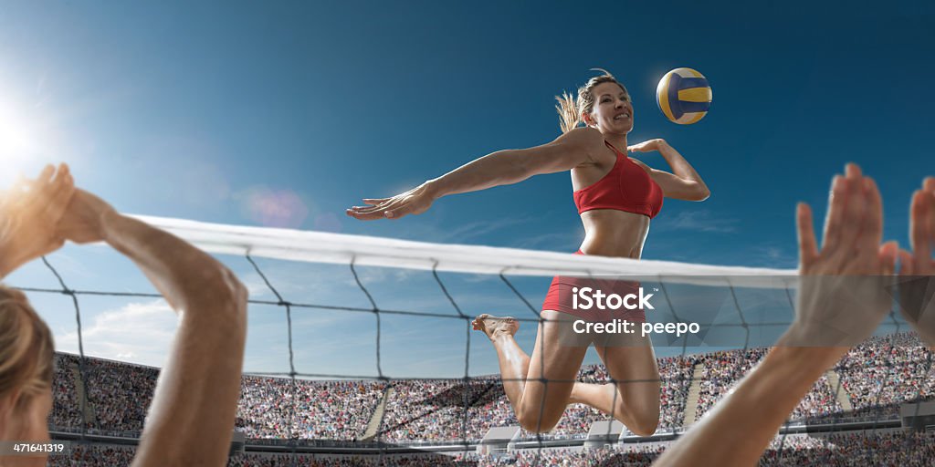 Chica por puntaje de voleibol - Foto de stock de Juego de vóleibol libre de derechos