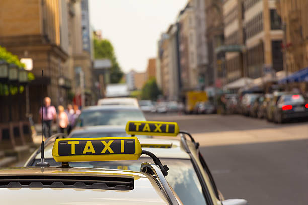 istock Taxi waiting in front of another one 471649487