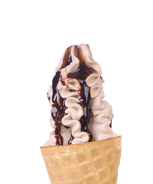 istock Ice cream with chocolate topping. Close up. 471652273