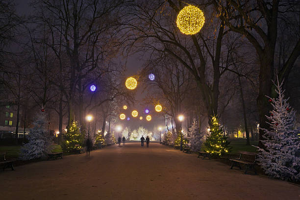 istock Christmas street 471652826