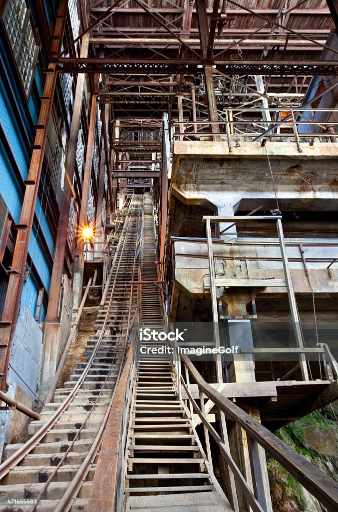 Покинутый шахта - Стоковые фото Industrial Revolution роялти-фри
