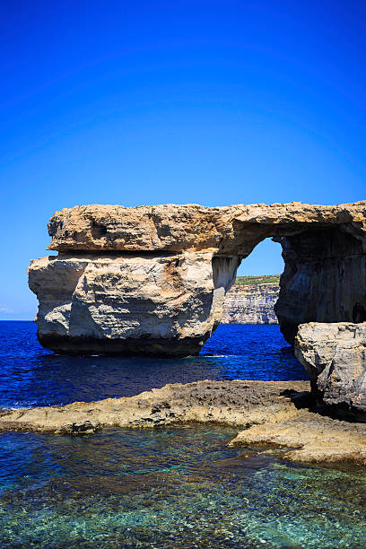 azure ventana de - gozo malta natural arch natural phenomenon fotografías e imágenes de stock