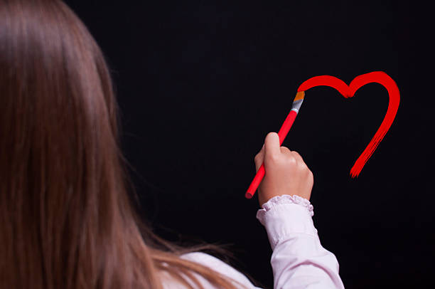 istock Young girl with a brush 471662739