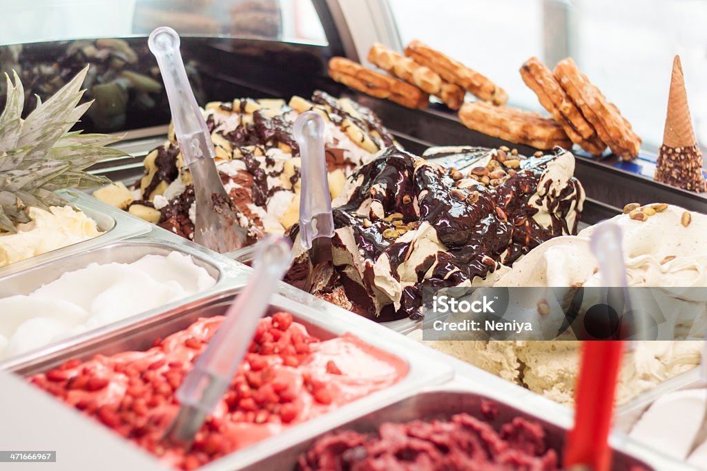 La glace en gelateria - Photo de Glacier - Établissement de restauration libre de droits