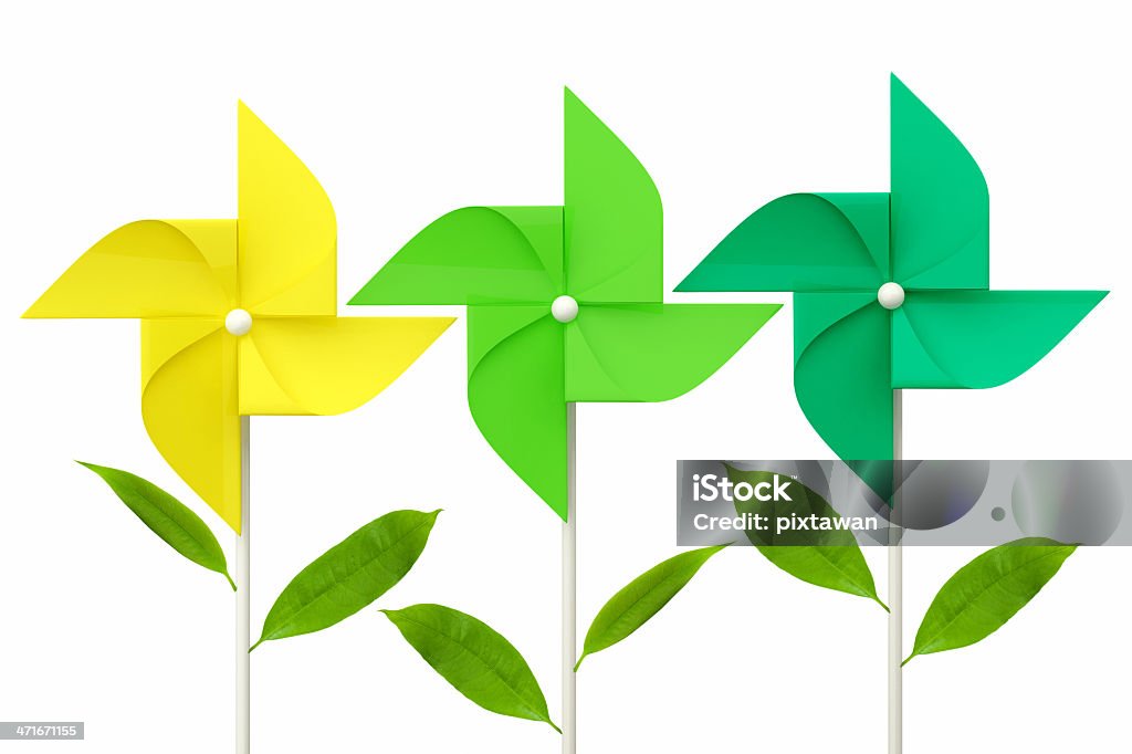 Juguete UN MOLINETE con leafs Verde sobre fondo blanco - Foto de stock de Molino de Papel libre de derechos