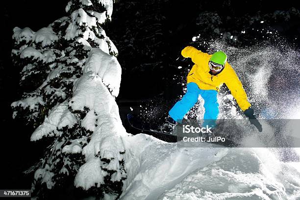 Snowboard - Fotografias de stock e mais imagens de Noite - Noite, Prancha de Neve, Divertimento