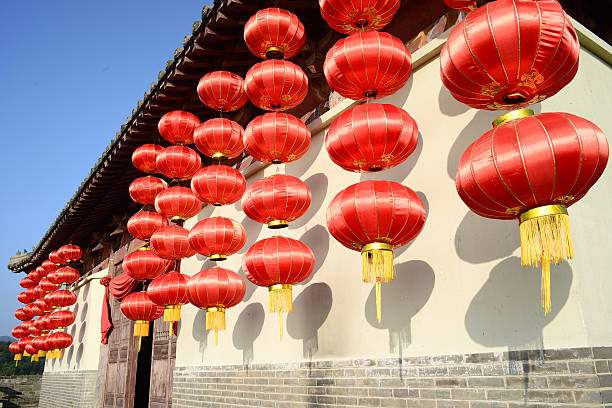 cultura chinesa: festival lanterns vermelho - shingle bank imagens e fotografias de stock