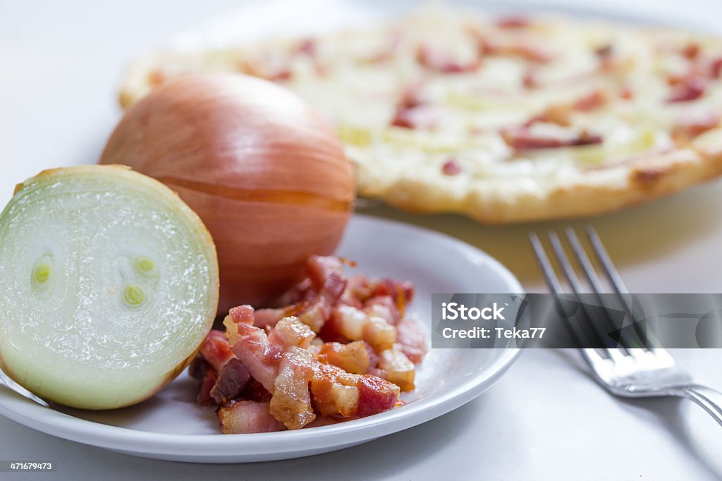 selfmade Flammkuchen ingredienti - Foto stock royalty-free di Alsazia